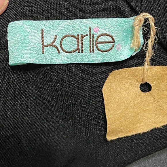 New Karlie Bra Top Tank Black Zip Back Size M Medium Square Neck - Picture 4 of 5